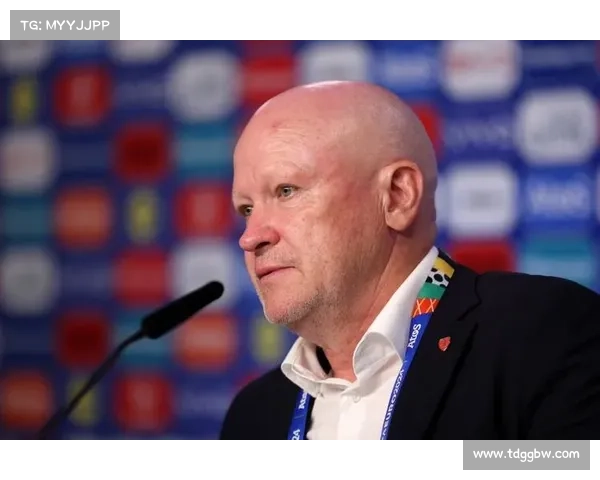 捷克主帅哈谢克失利后深刻反思的五大教训与收获